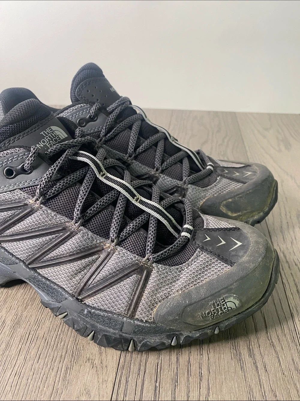 The North Face Men’s Ultra 110 Trail Shoes in Gray and Black Size 11.5 - Dirty